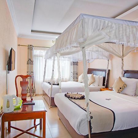 Chambai Hotel ナイバシャ エクステリア 写真